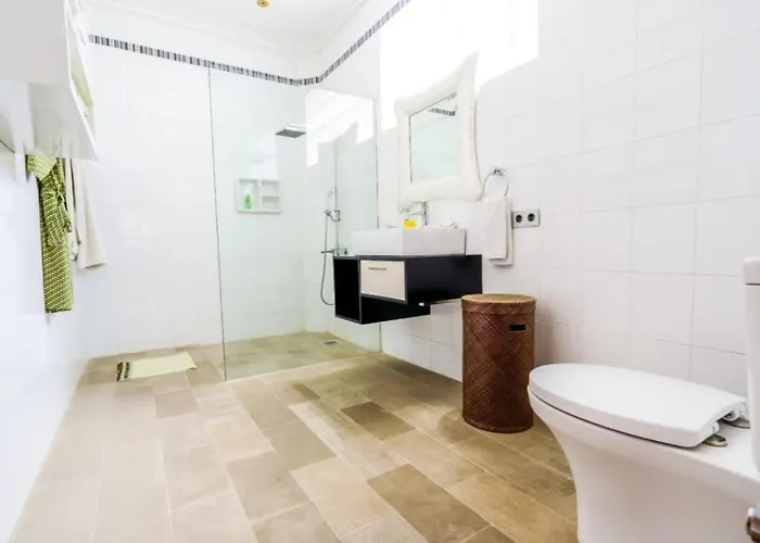 Zsa Zsa Bali Five-bedroom With Private Pool Pool فيلة *